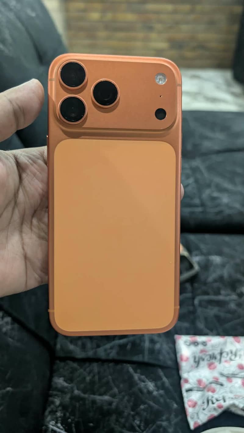 Apple iPhone 17 Pro Max 2
