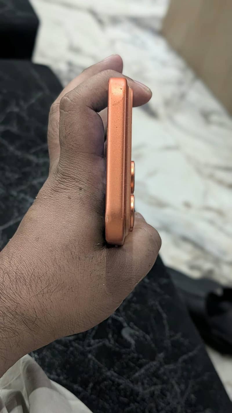 Apple iPhone 17 Pro Max 7