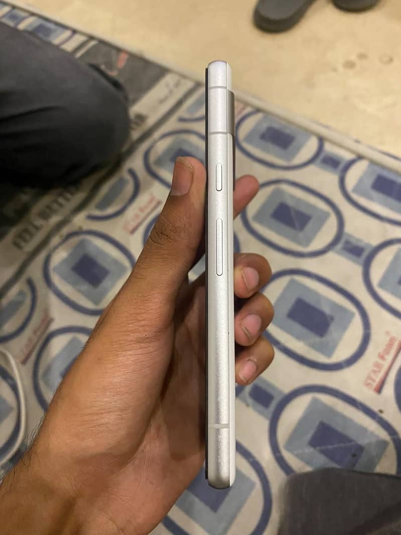 Google Pixel 7a 1