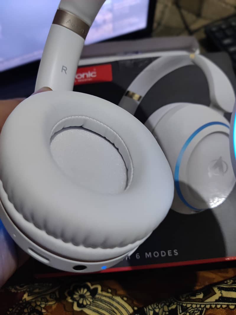 audionic Hammer wireless headphones 10