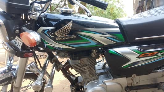 Honda125 color black document a to z cleared