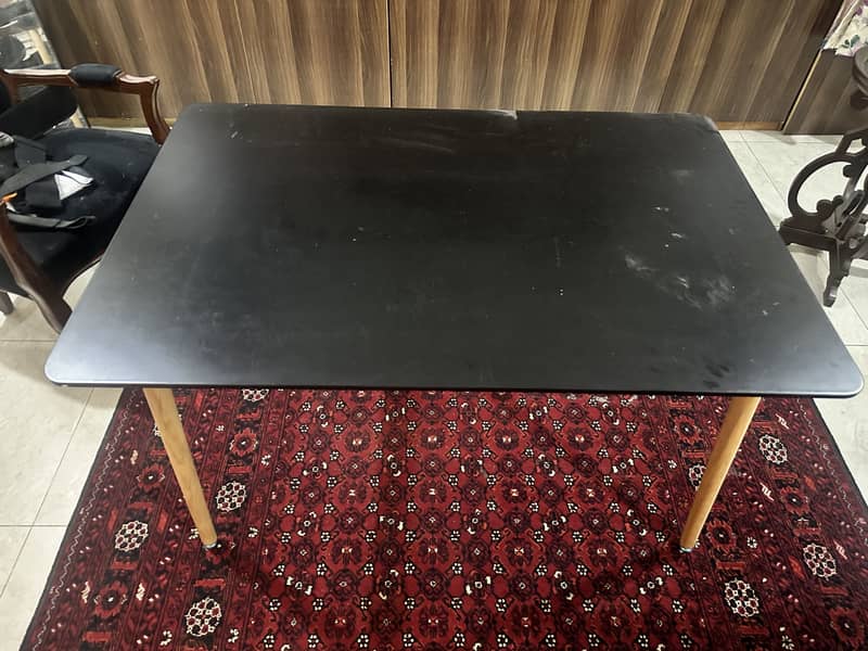 Dining table 4