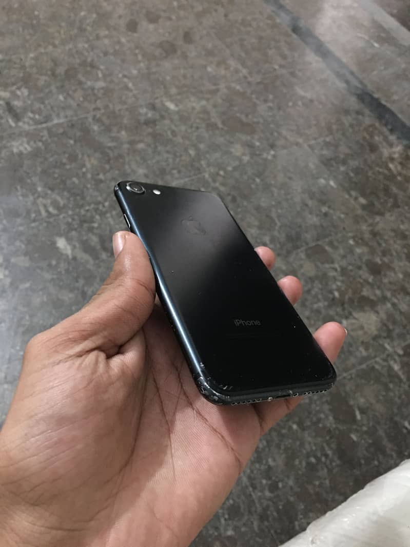 iPhone 7 0