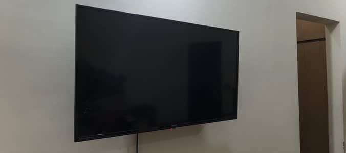 Orient Action 40s  LED TV