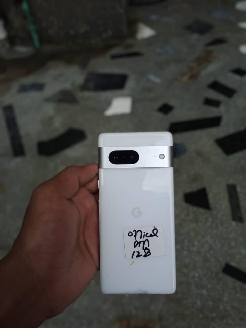 Google Pixel 7 5