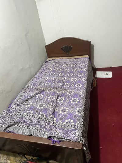 Singe bed with mattress