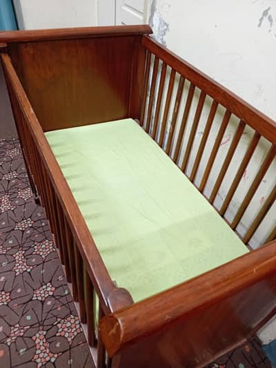 Baby Cot / Baby bed Heavy solid wood