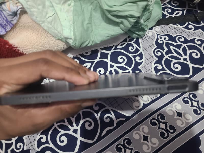 REDMEGIC NOVA TABLET 4