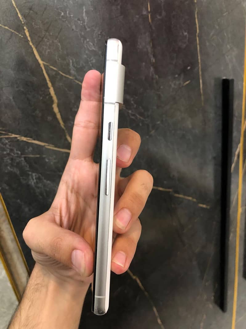 Google pixel 7 3