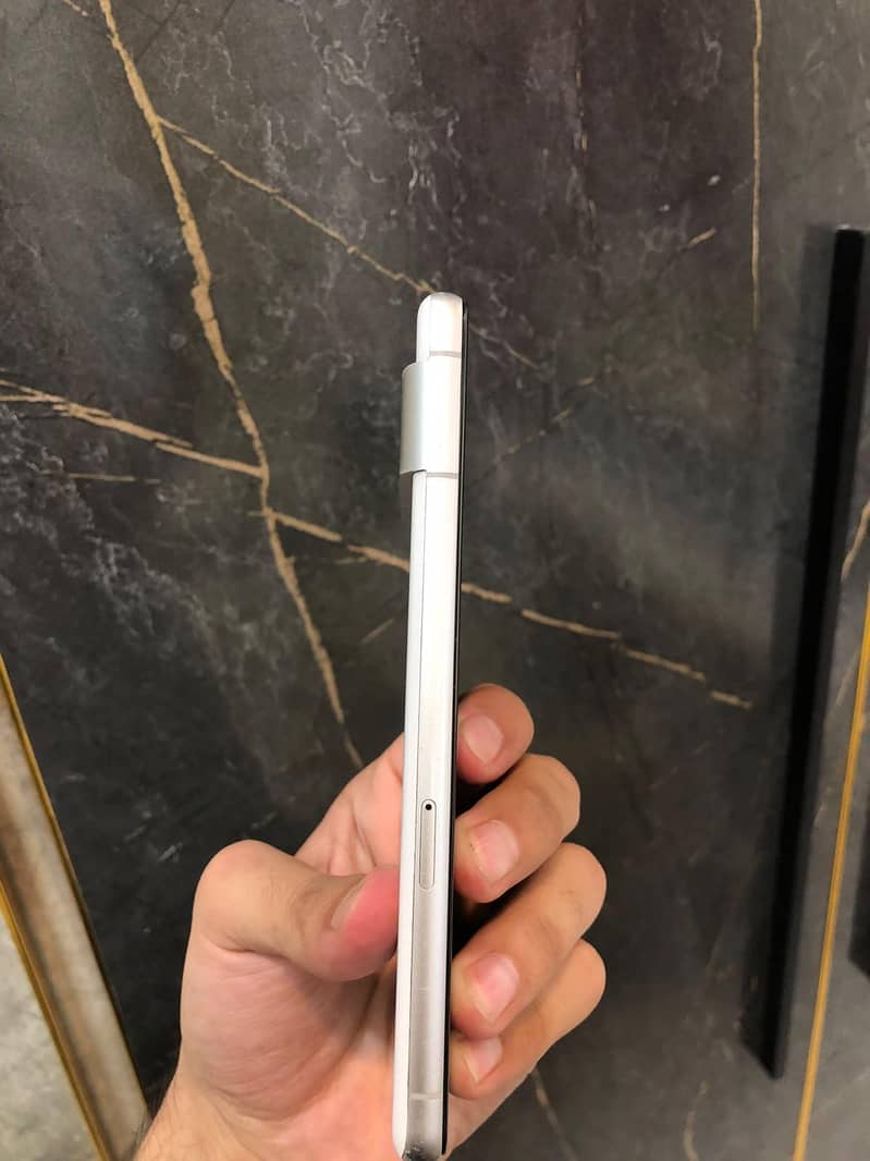 Google pixel 7 4