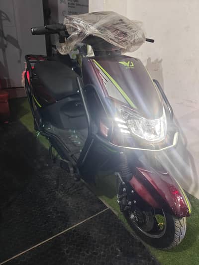 Yj Future Ramza Revoo Evee ELFA Electric Bicke Scooty