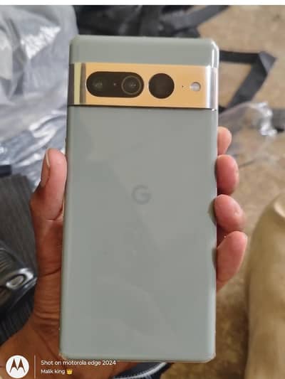 Google Pixel 7 Pro exeng iphone