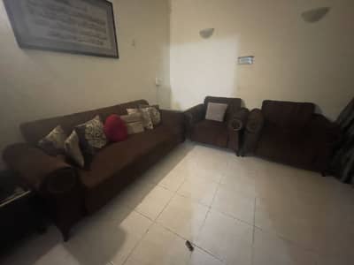 5 seater sofa 7 months used only