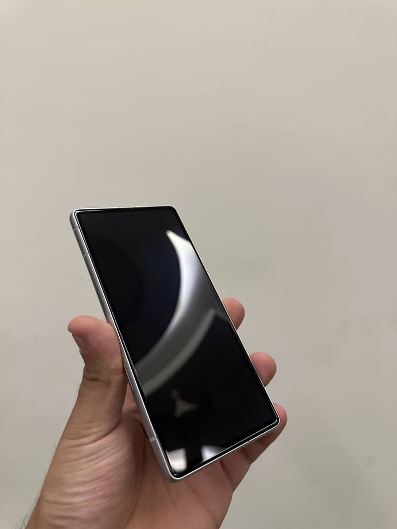 Google Pixel 7a 1