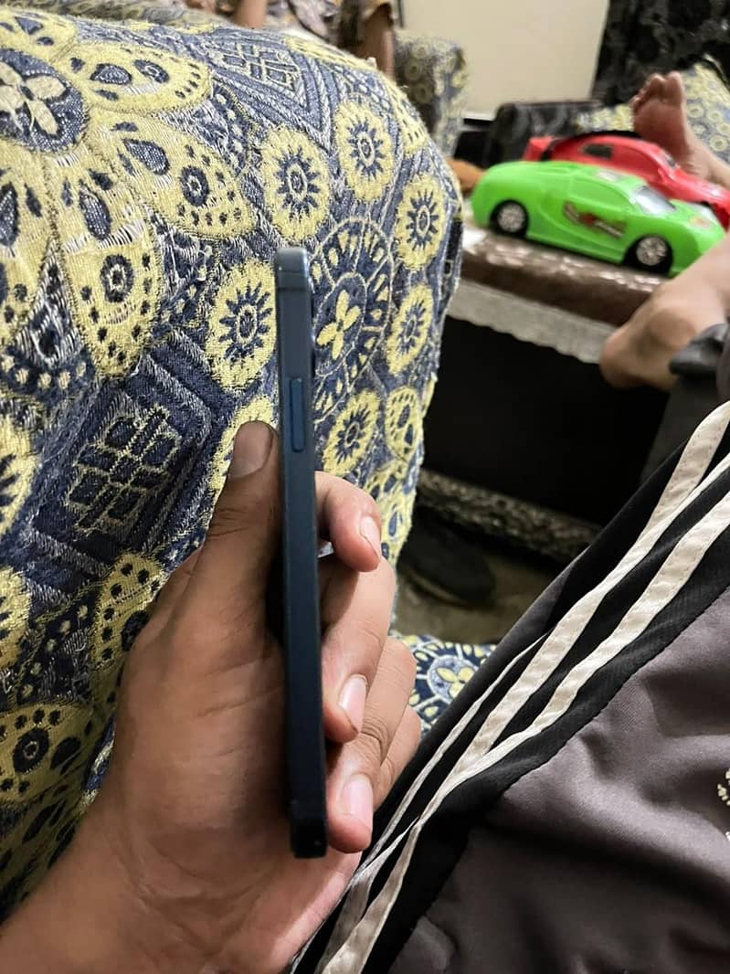 Apple iPhone 12 5