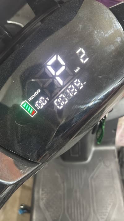 Revoo a 12 lfp
