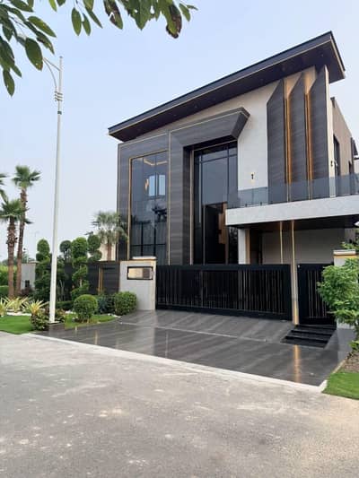 1 KANAL ELEGANT AND FULLY FURNISHED MODERN BUNGALOW IS AVAILABLE IN THE BEST BLOCK OF DHA LAHORE.