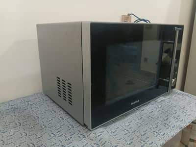 Microwave oven