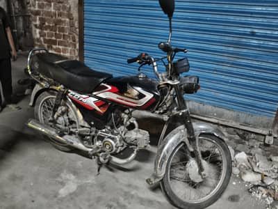 ok bike Hy black color Hy 120000 ki Mily 0325/60/00/8/7/9