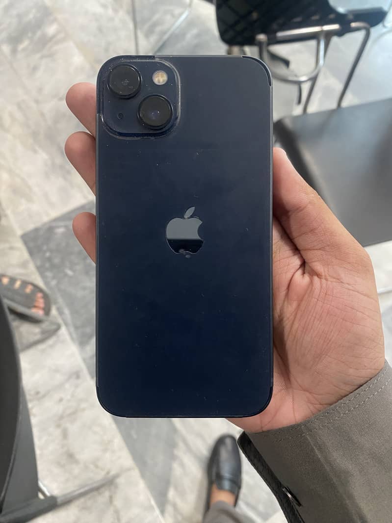 Apple iPhone 13 jv 3