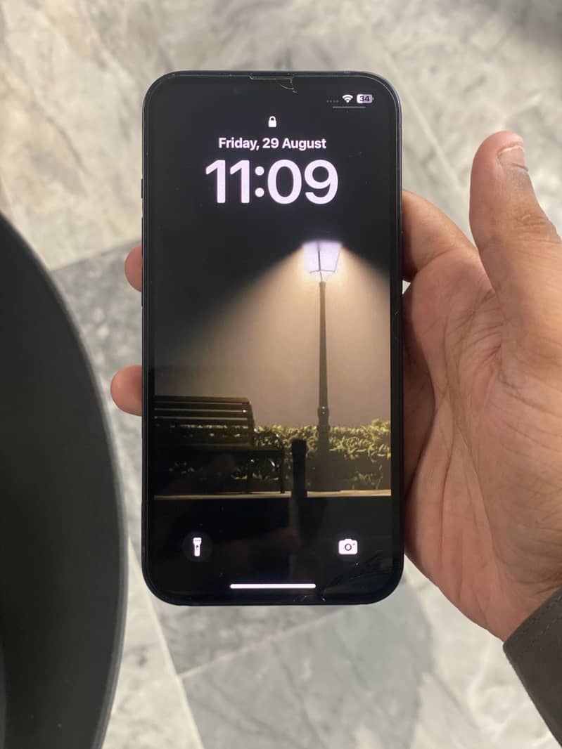 Apple iPhone 13 jv 8
