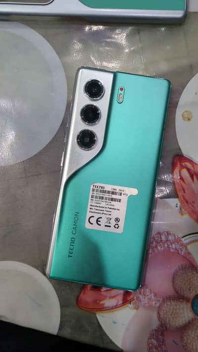 Tecno CAMON 40 Pro