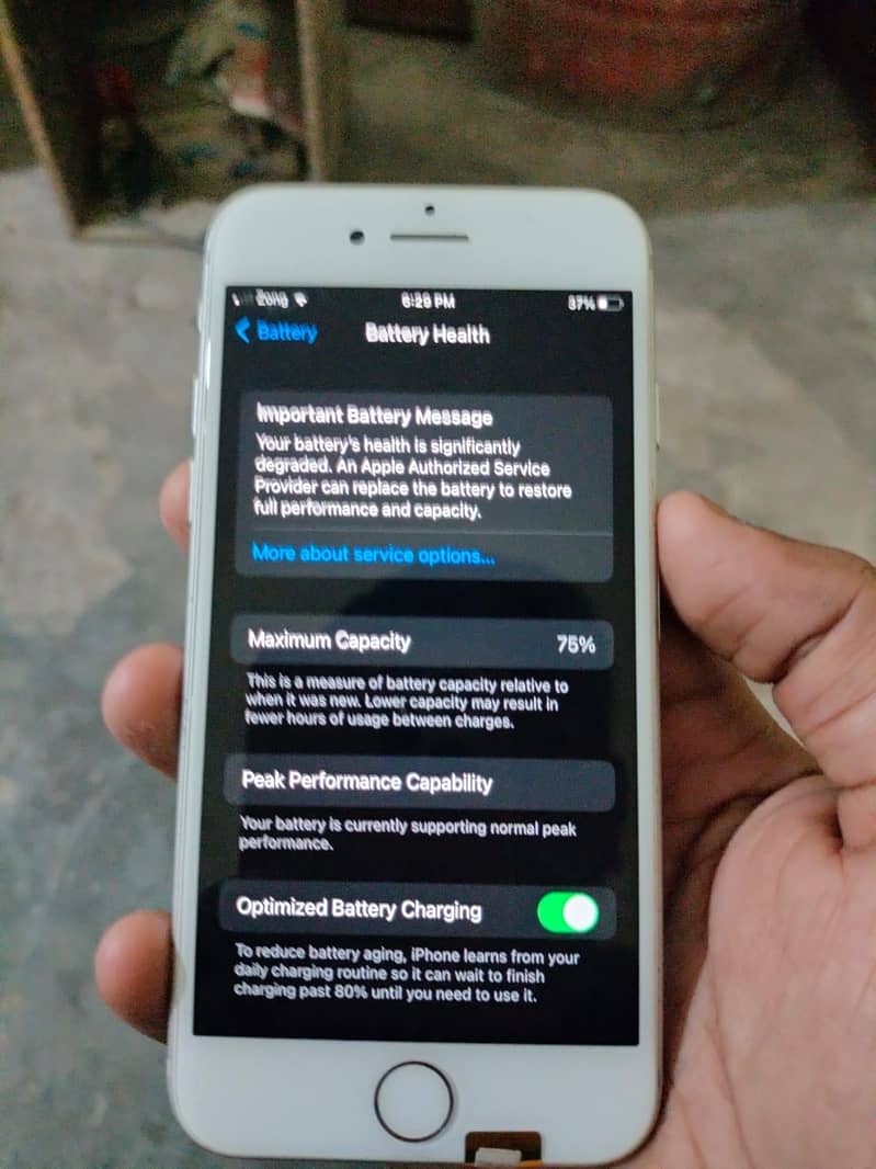 Apple iPhone 7 3