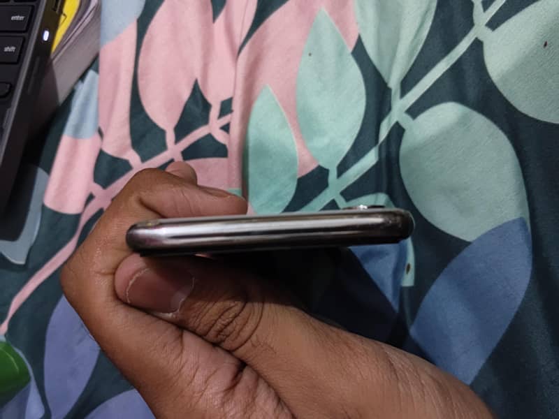 Apple iPhone X 2