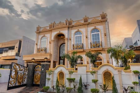 100% ORIGNAL KANAL ROYAL Classical Villa Furnished Available For Sale In Hot Location DHA Lahore