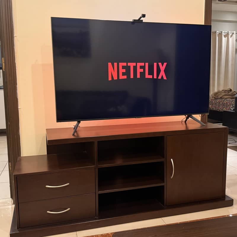 TV Console made with solid wood - Scratchless 1