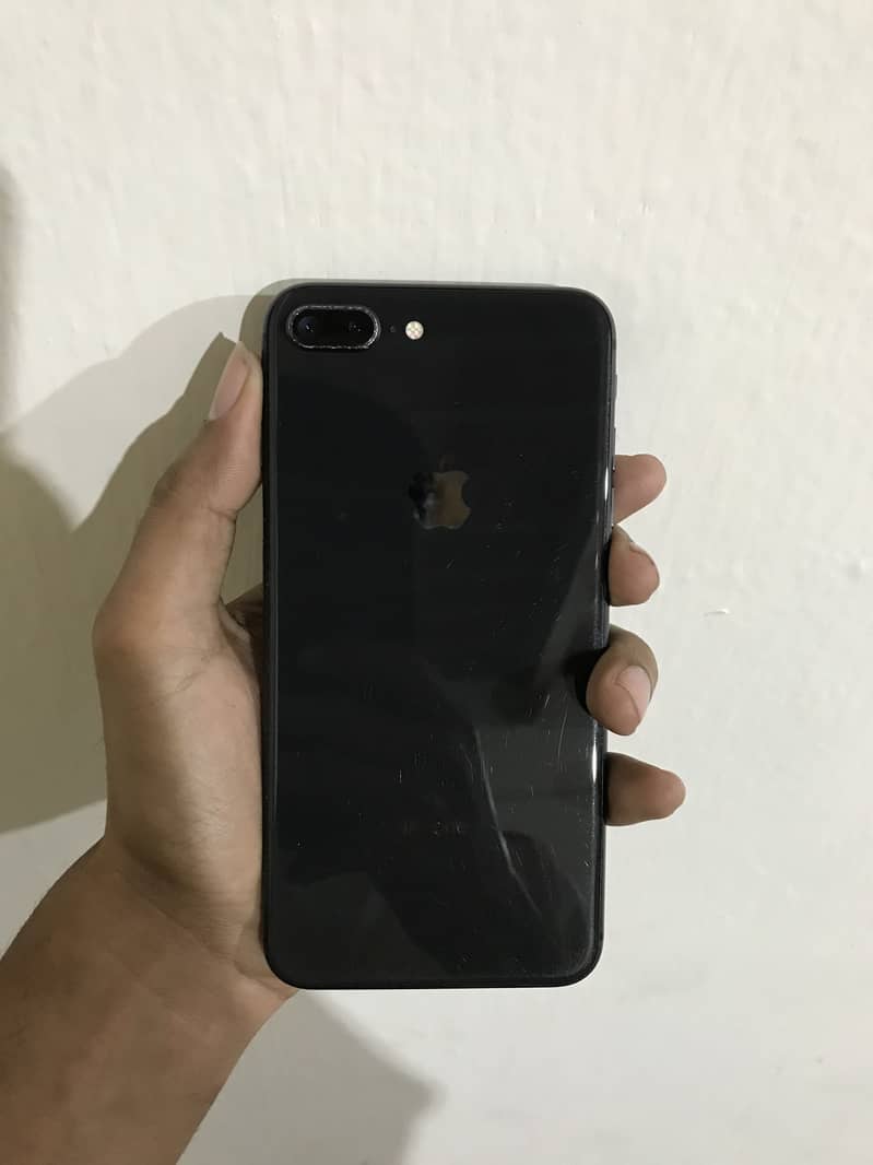 iPhone 8 Plus 64gb . 0