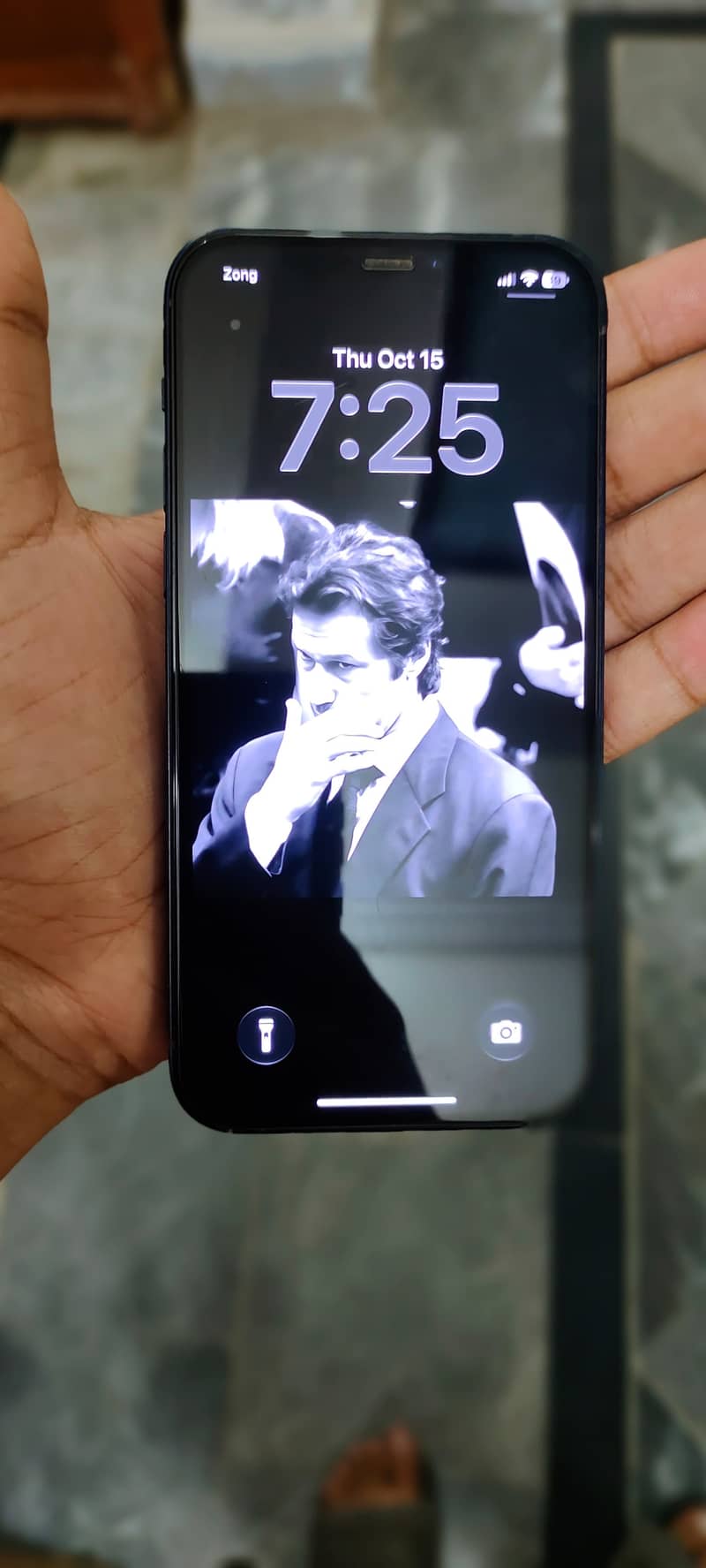 Apple iPhone 12 2