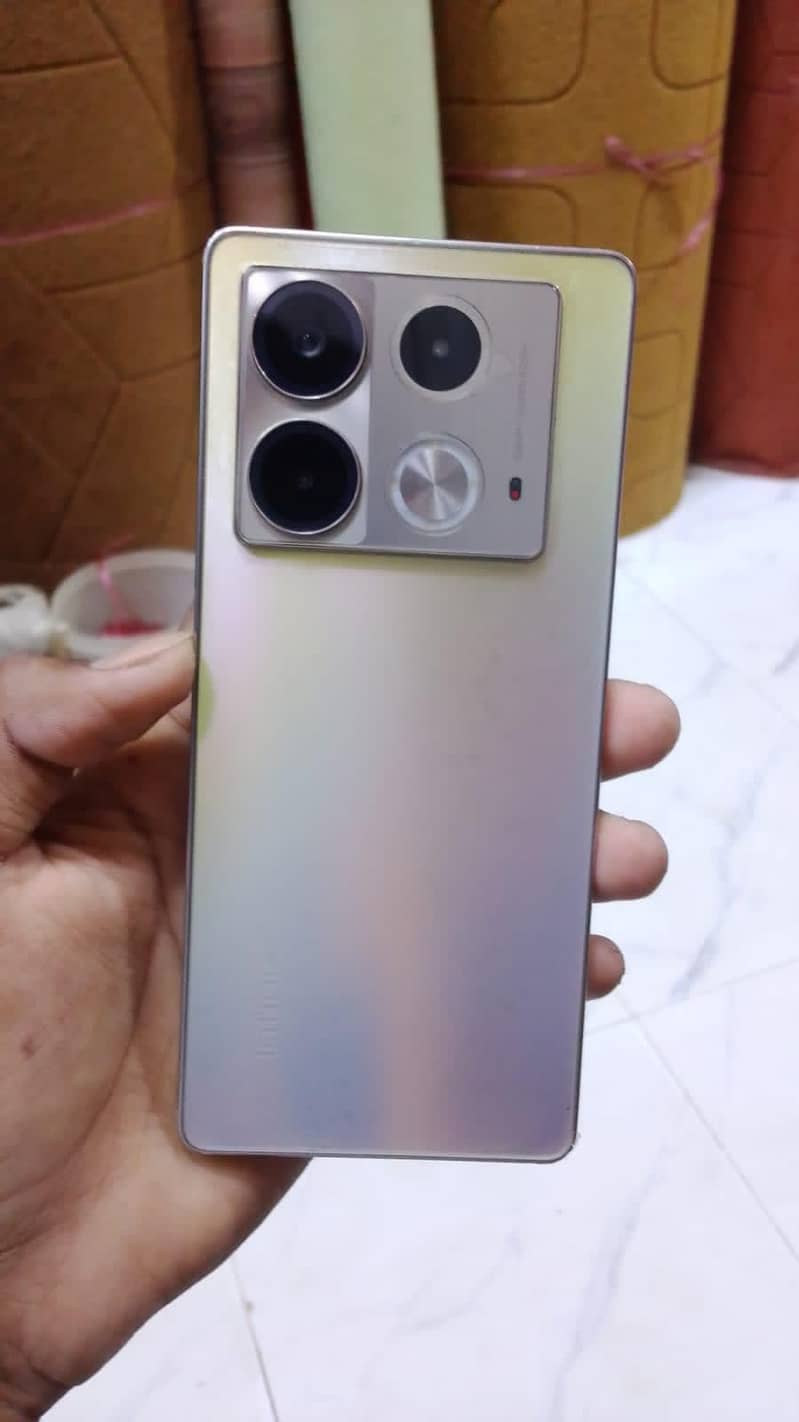 Infinix Note 40 2