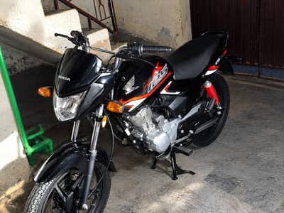 Honda CB 125 2026 Black , 130 km Driven