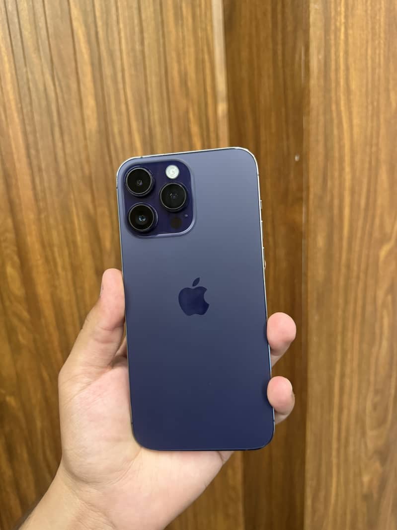 Apple iPhone 14 Pro Max 0
