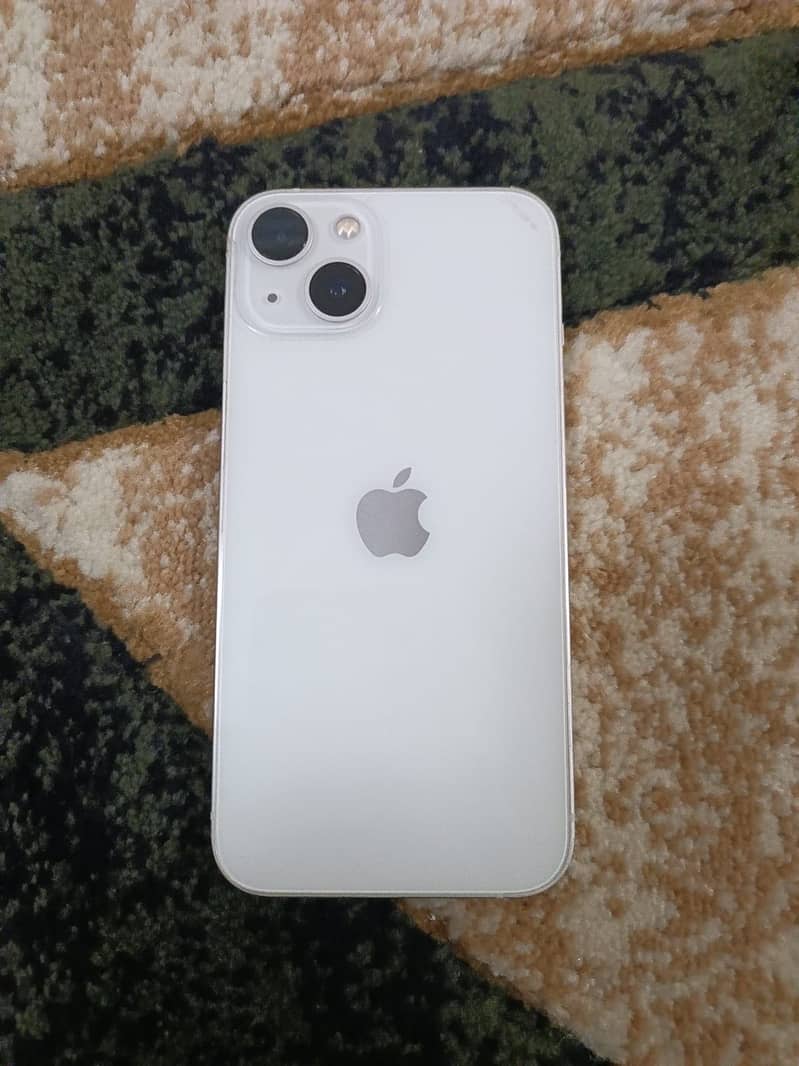 Apple iPhone 13 0