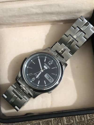 Seiko 5 Automatic 21 Jewels Black Dial Stainless Steel Watch