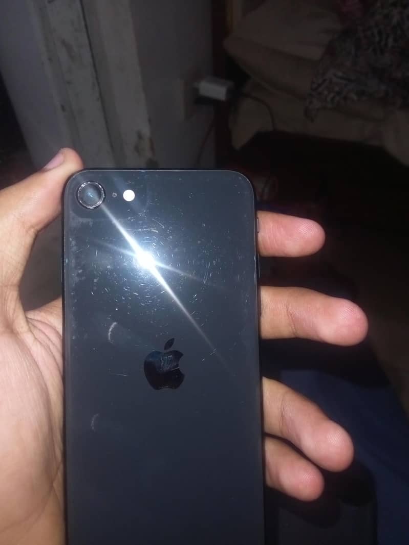 Apple iPhone SE 0