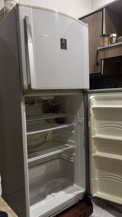 Dawlance refrigerator