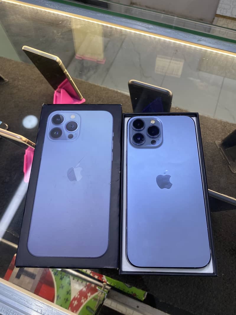 Apple iPhone 13 Pro Max 1