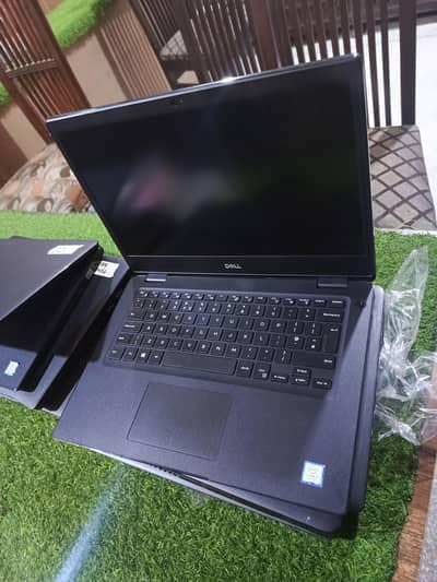 laptop Dell Latitude 3400 Core i5 8th Gen/8GB DDR4 RAM/128GB NVMe SSD
