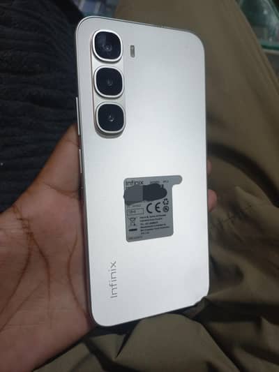 Infinix Hot 60 Pro 8/128GB Complete Box