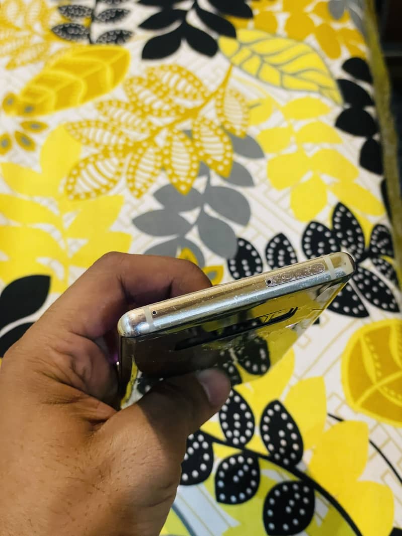 Samsung Mobile Note 8 2
