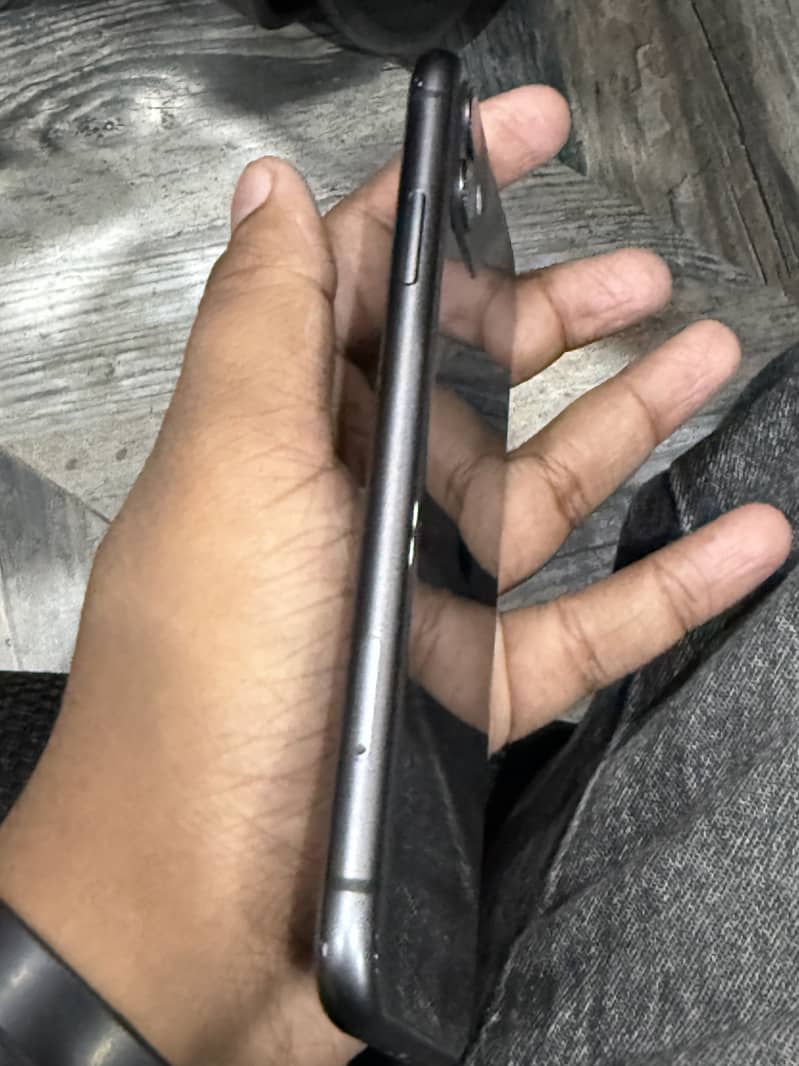 Apple iPhone 11 2