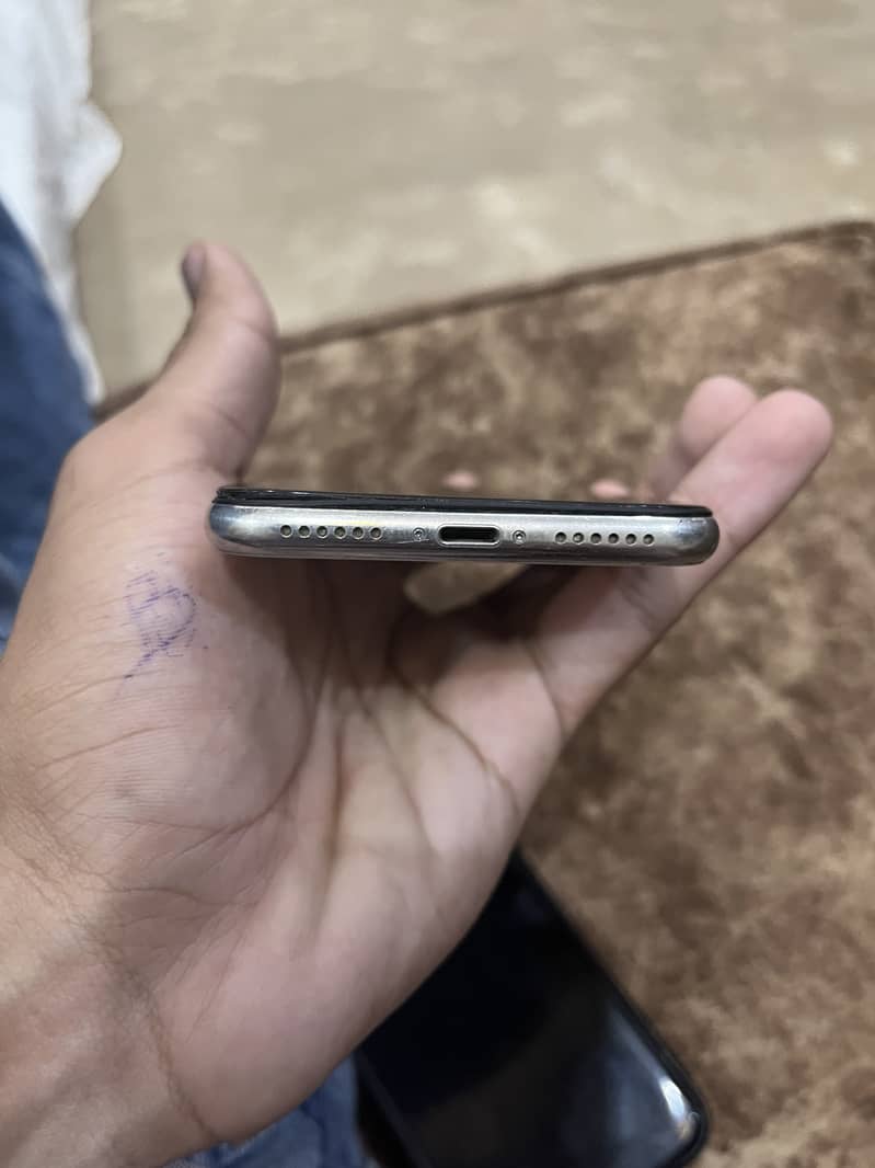 Apple iPhone X 1