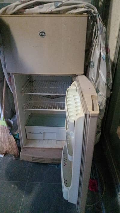 fridge medium size