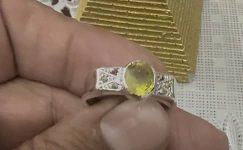 yellow sapphire ring puhkraaj