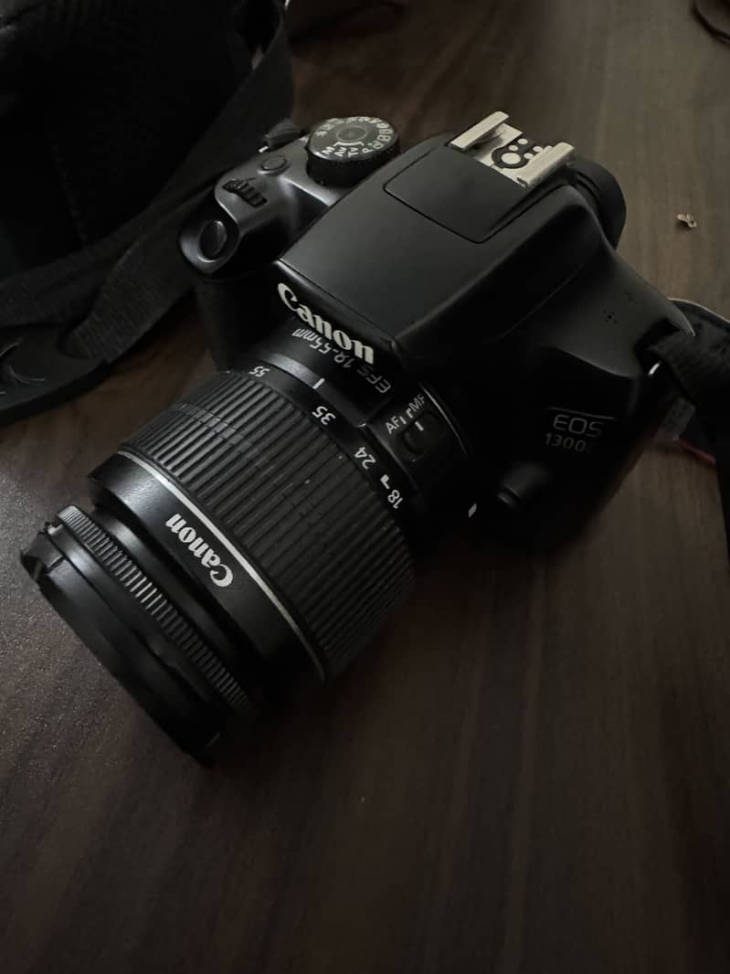 Dslr camera 1300D 1