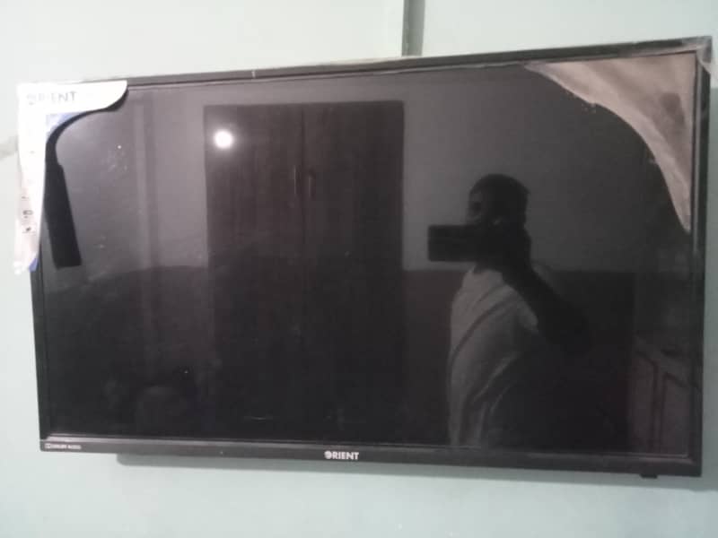 LED TV 1