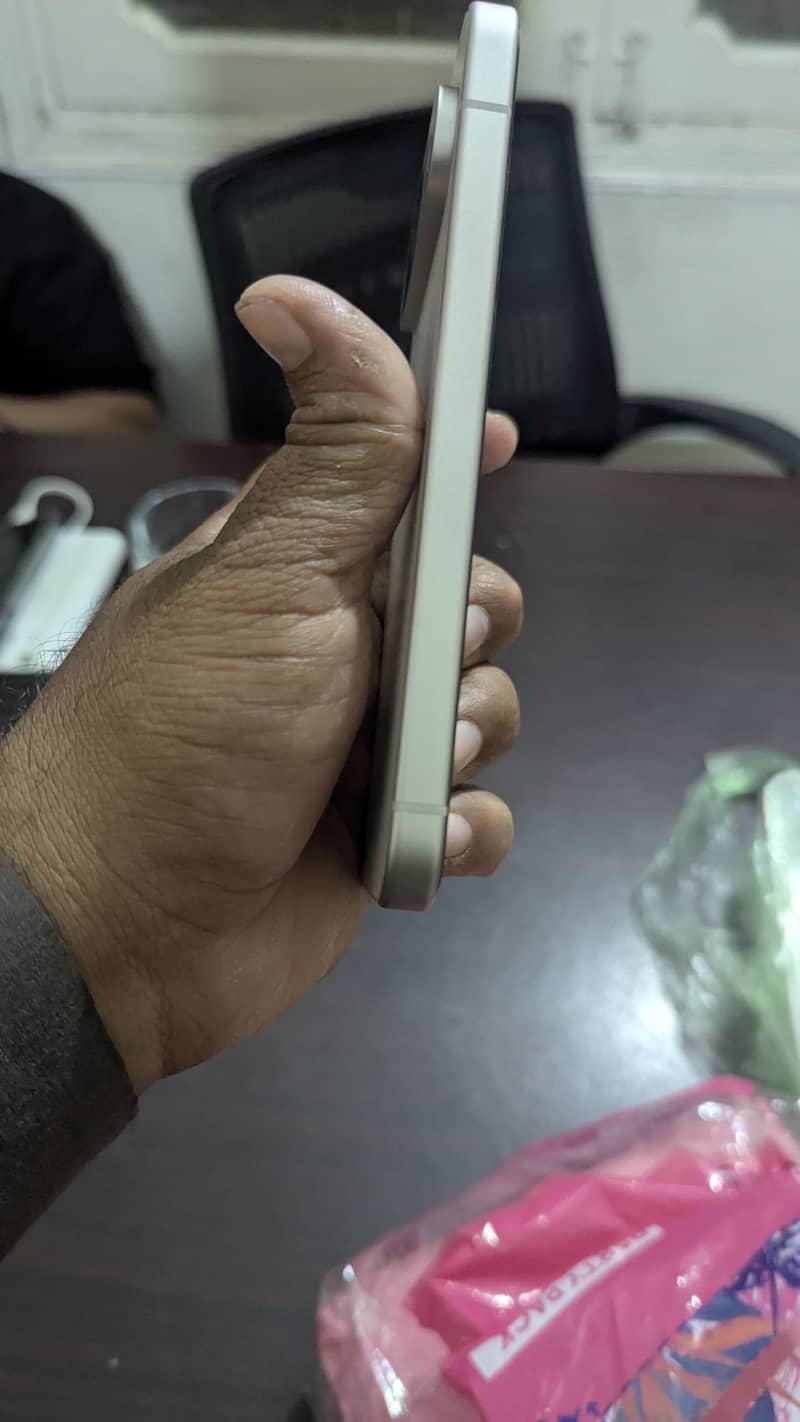 Google Pixel 9 5